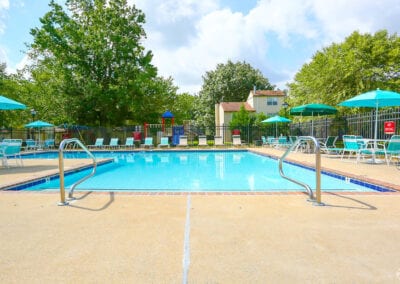 the henley townhomes pool